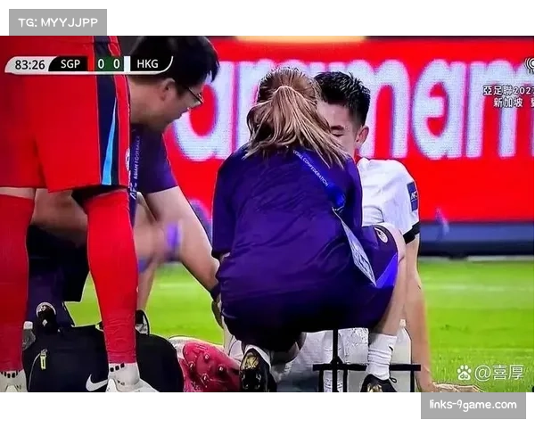 陈晋一任意球世界波救主 申花年轻边卫展现脚法